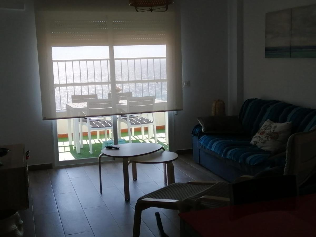 Bonito piso en primera línea de playa Almunecar Exterior foto